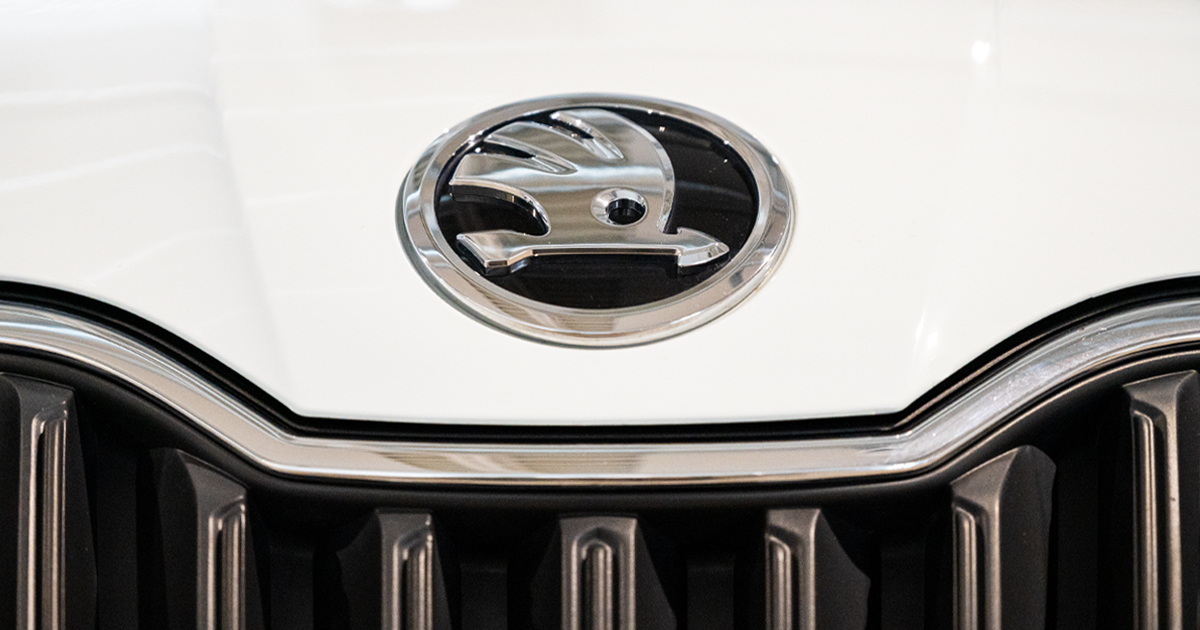 Skoda logga front